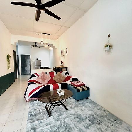 Entire Cozy Home 16 • 3 Bedroom @ Alma บูกิต เมอร์ตาจัม ภายนอก รูปภาพ