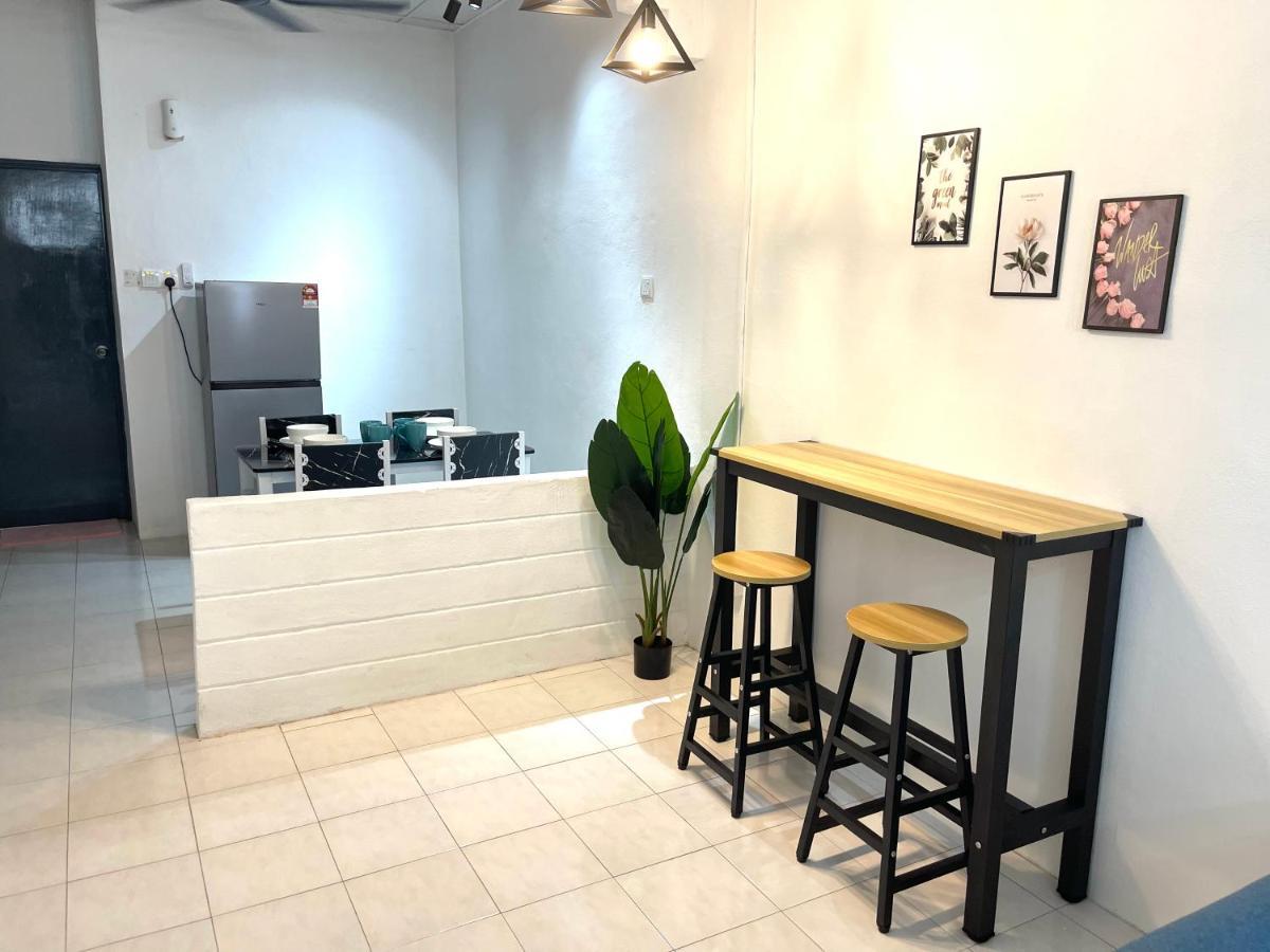 Entire Cozy Home 16 • 3 Bedroom @ Alma บูกิต เมอร์ตาจัม ภายนอก รูปภาพ