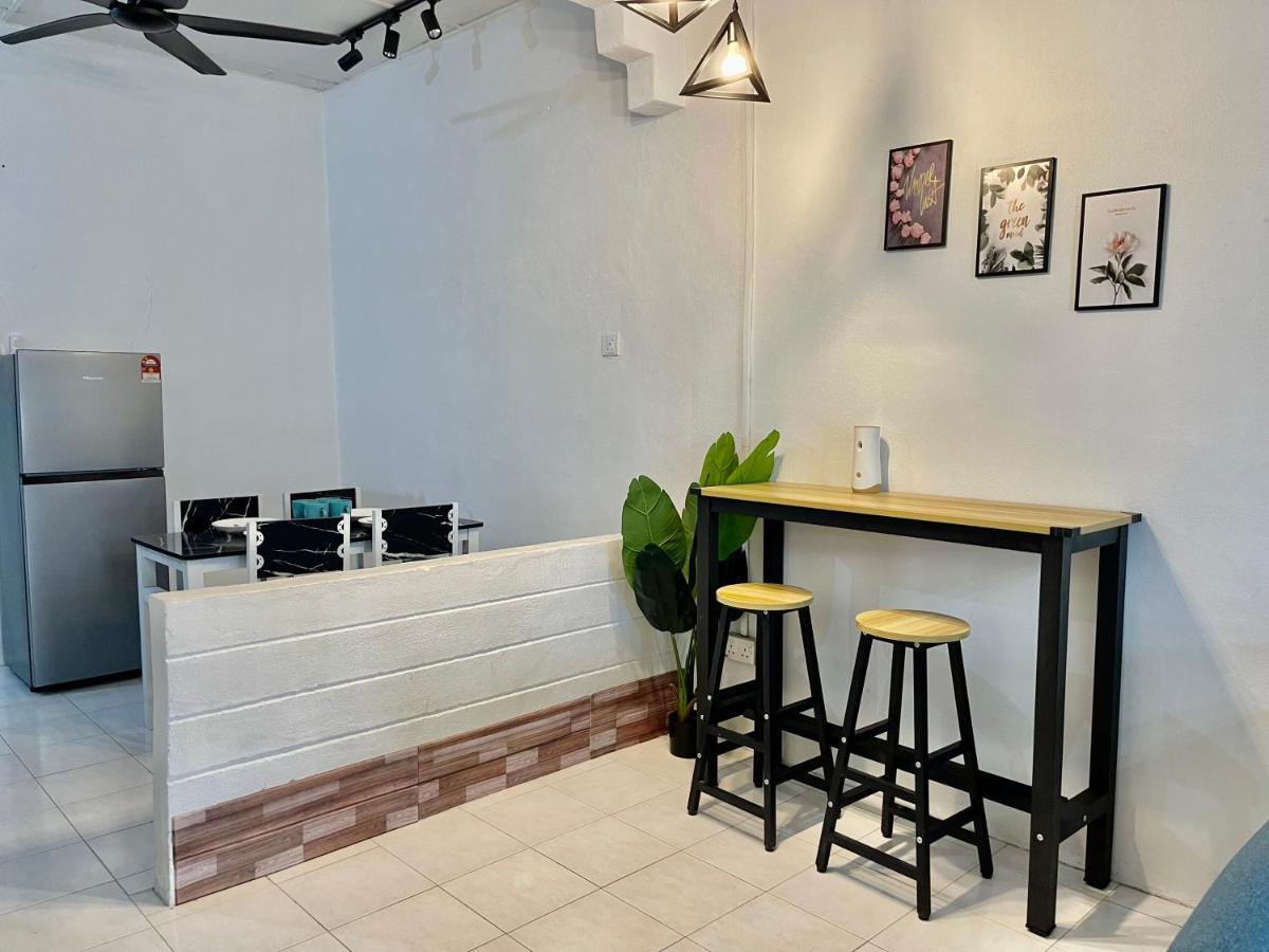 Entire Cozy Home 16 • 3 Bedroom @ Alma บูกิต เมอร์ตาจัม ภายนอก รูปภาพ