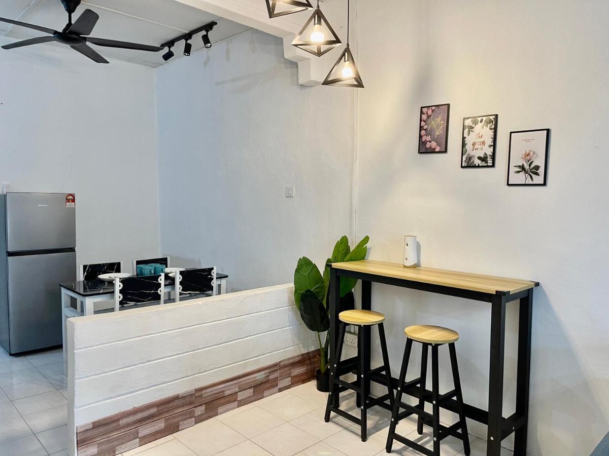 Entire Cozy Home 16 • 3 Bedroom @ Alma บูกิต เมอร์ตาจัม ภายนอก รูปภาพ