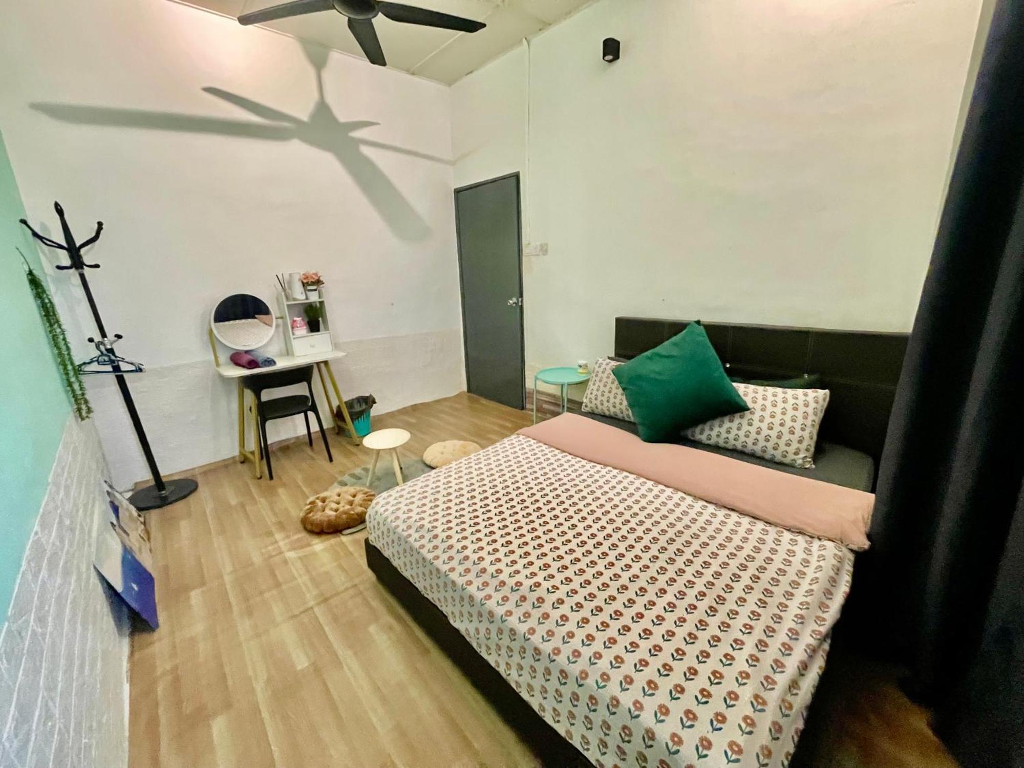 Entire Cozy Home 16 • 3 Bedroom @ Alma บูกิต เมอร์ตาจัม ภายนอก รูปภาพ