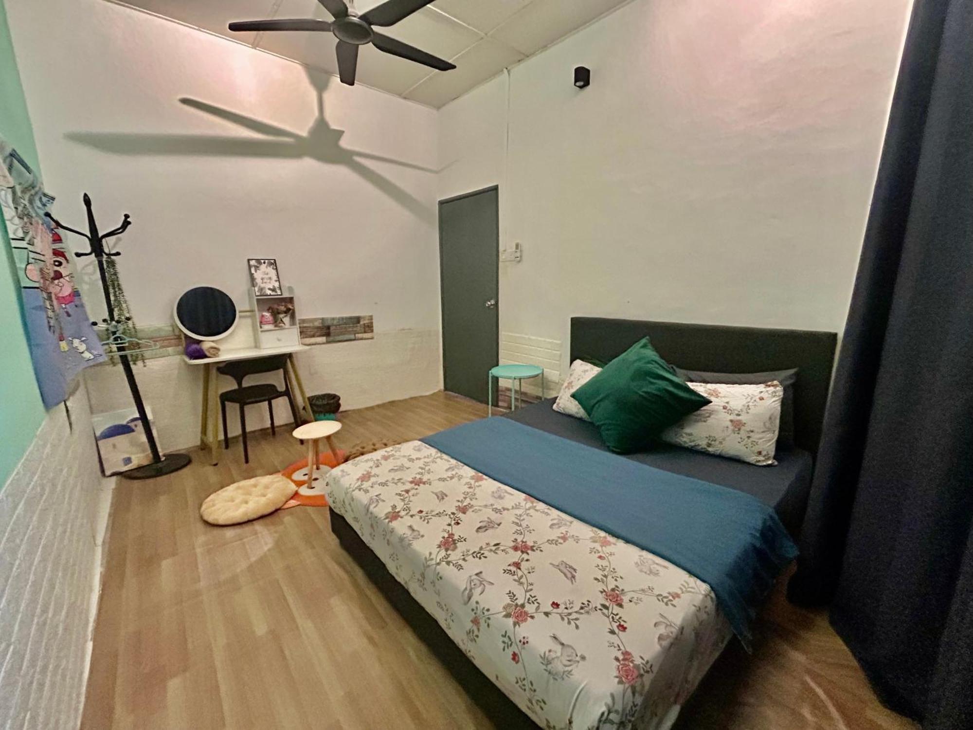 Entire Cozy Home 16 • 3 Bedroom @ Alma บูกิต เมอร์ตาจัม ภายนอก รูปภาพ